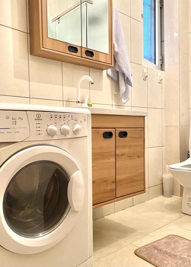 Nesi Apartmenti Pristina Exteriör bild