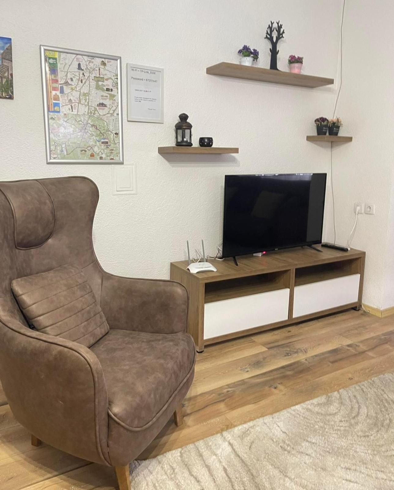 Nesi Apartmenti Pristina Exteriör bild